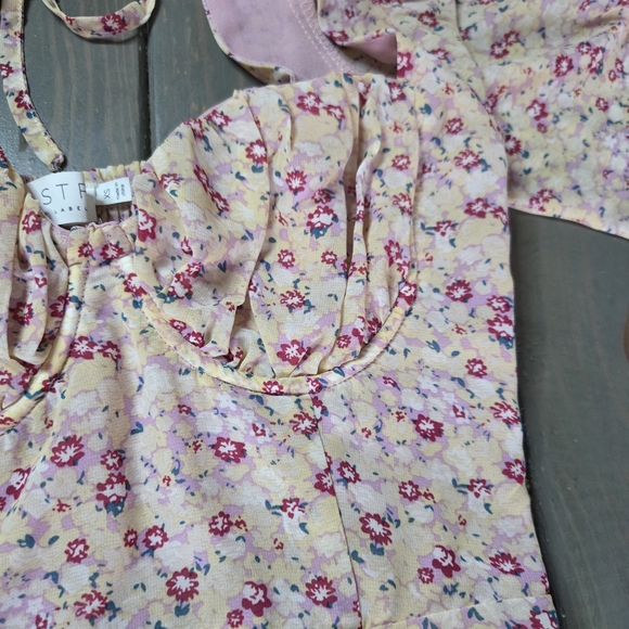 ASTR The Label Floral Midi Dress XS Puff Sleeve Ruched Cottagecore Slit - Picture 5 of 16